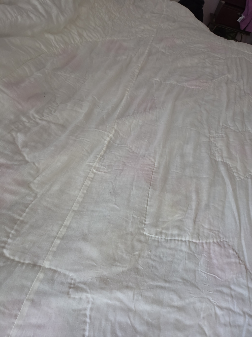 Floral Vintage Q Handmade Quilt Pink Green & Cream, Pastel - Picture 5 of 15